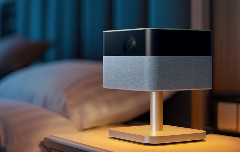 Máy chiếu Epson  đã tích hợp công nghệ Triple Laser 